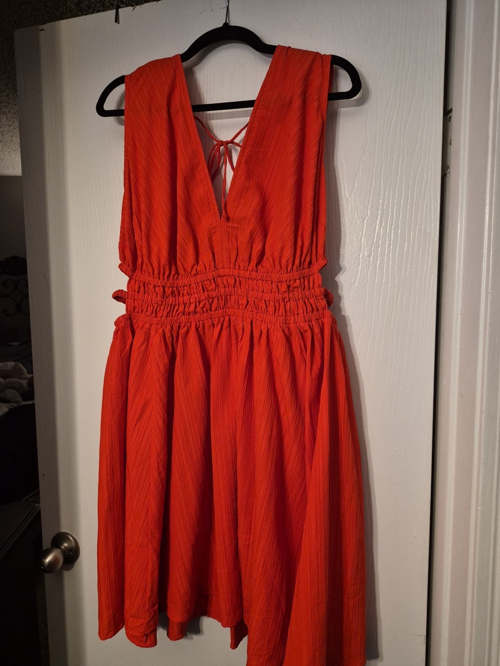 Hint of Blush 2x Vibrant Orange Sleeveless V-Neck Midi Dress